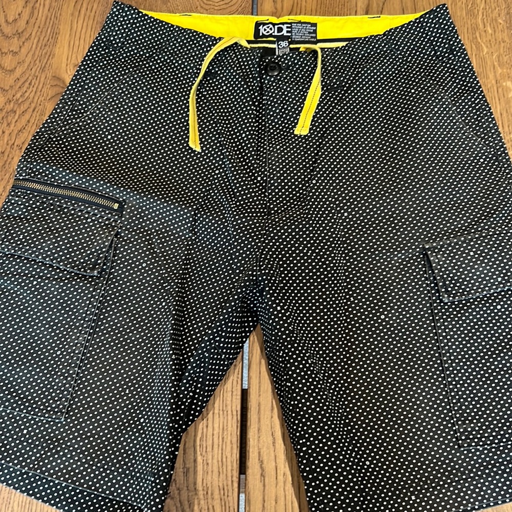 10 deep cargo short sz36